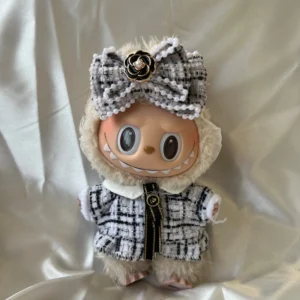 Labubu Designer Tweed Outfit Set - Elegant Black & White With Bow & Brooch (17cm)