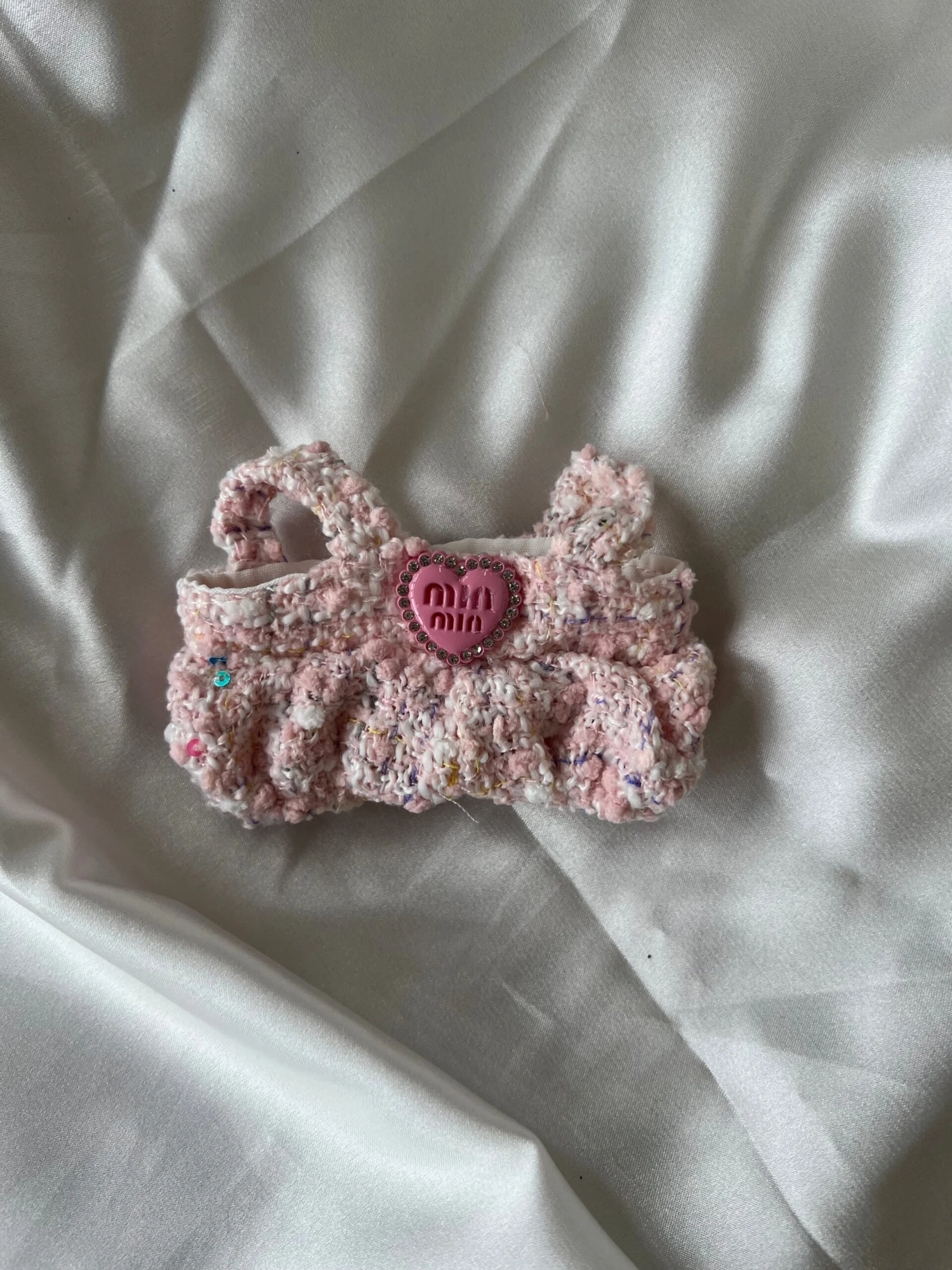 Labubu Sweet Tweed Set - Pink Overalls & Matching Bow Accessory (17cm) 3 Labubu Sweet Tweed Set - Pink Overalls & Matching Bow Accessory (17cm) - Image 3