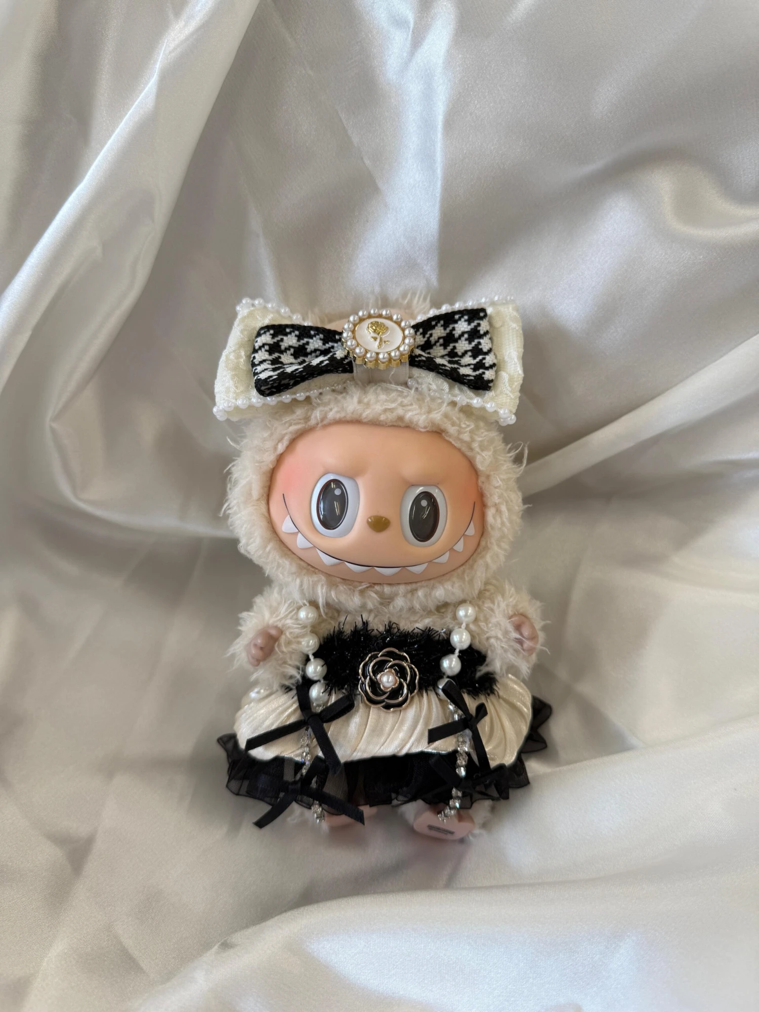 Labubu Luxury Fashion Costume - Cream & Black Haute Couture Set 1 Labubu Luxury Fashion Costume - Cream & Black Haute Couture Set