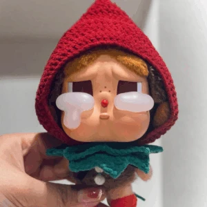 Crybaby Strawberry Outfit - Red Hood & Green Collar